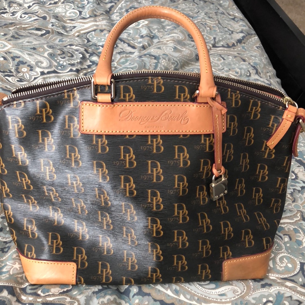 Dooney & Bourke Purse